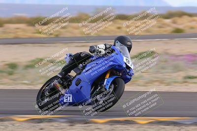 media/Dec-17-2022-SoCal Trackdays (Sat) [[224abd9271]]/Turn 15 (155pm)/